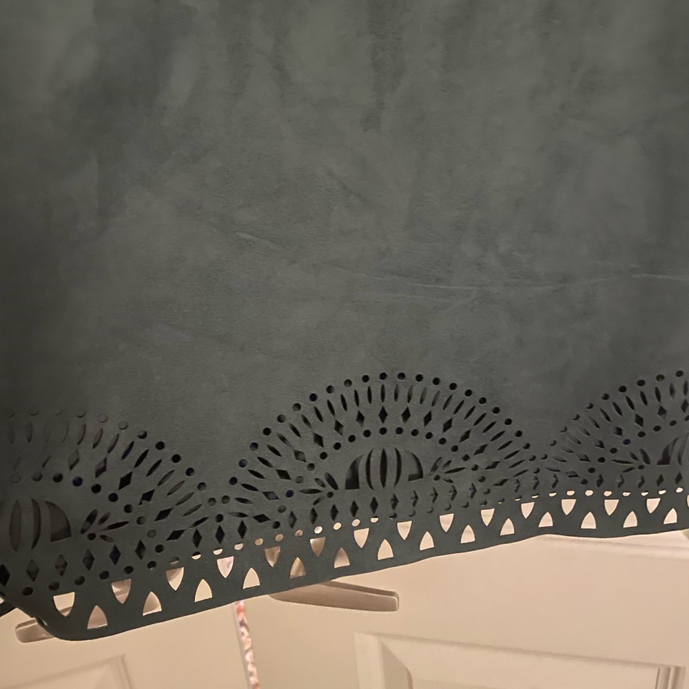 Formal Dress - Picture 2 of 4